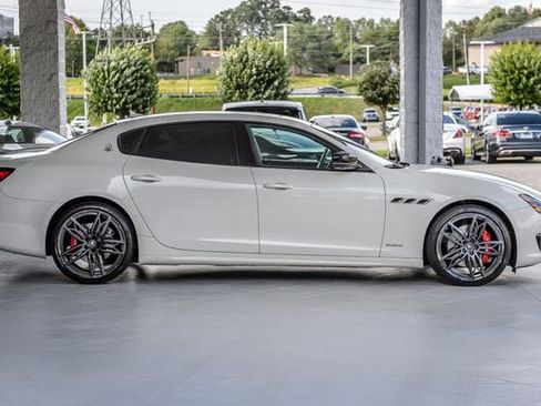 Used 2021 Maserati Quattroporte S GranSport Q4 AWD/4WD image 56