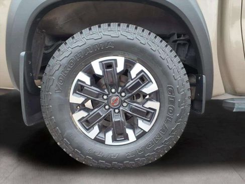 Used 2023 Nissan Frontier Pro-X w/ Pro Convenience Package image 19