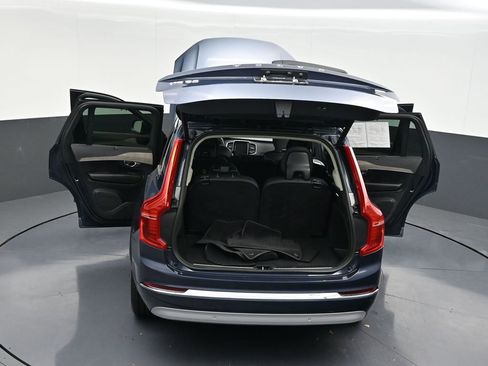 Certified 2022 Volvo XC90 T8 Inscription w/ Advanced Package image 38