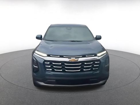 Used 2025 Chevrolet Equinox LT FWD image 4