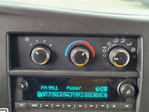 Used 2019 GMC Savana 3500 Extended w/ Driver Convenience Package image 22