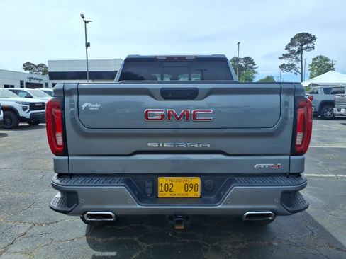 Used 2019 GMC Sierra 1500 AT4 w/ AT4 Premium Package image 4