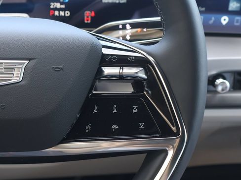 New 2026 Cadillac Vistiq Luxury AWD/4WD image 22