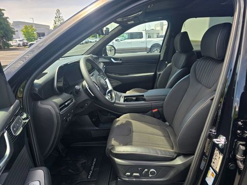 New 2025 Hyundai Palisade Calligraphy image 17