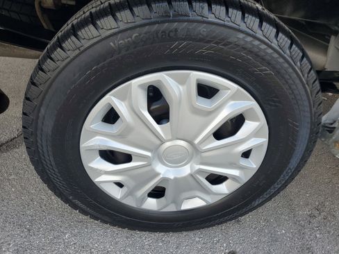 Used 2024 Ford Transit 250 Low Roof w/ Exterior Upgrade Package image 27