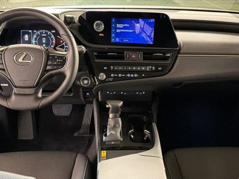 Certified 2025 Lexus ES 350 w/ Premium Package FWD image 15