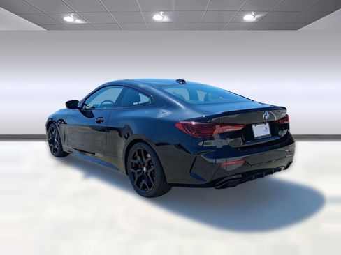 Used 2026 BMW M440i Coupe w/ Premium Package RWD image 3