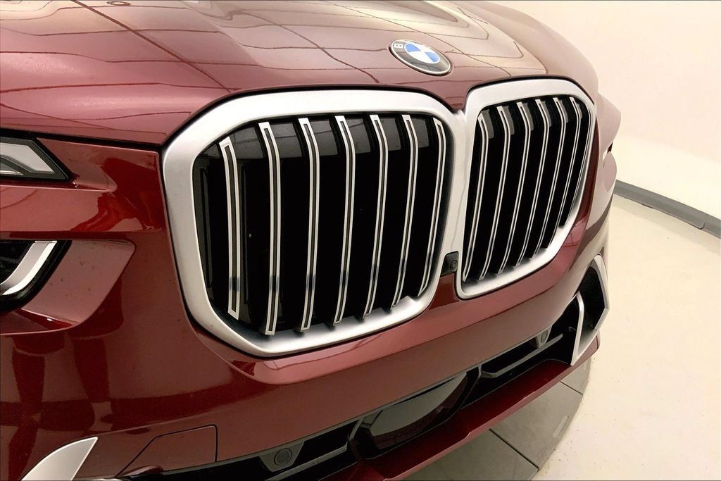Used 2026 BMW X7 xDrive40i w/ Premium Package AWD/4WD image 29