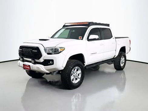 Used 2016 Toyota Tacoma SR AWD/4WD image 1