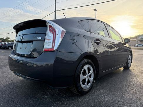 Used 2014 Toyota Prius Two FWD image 5