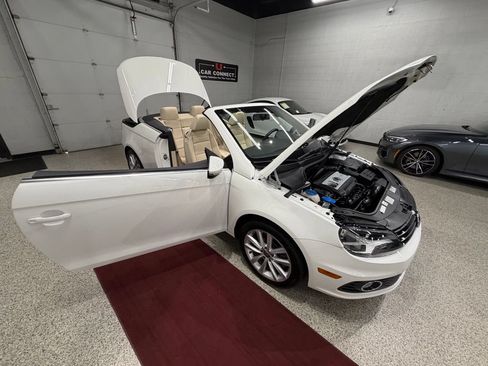Used 2013 Volkswagen Eos Komfort FWD image 47