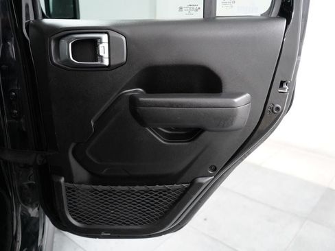 Used 2025 Jeep Wrangler Unlimited Sport AWD/4WD image 22