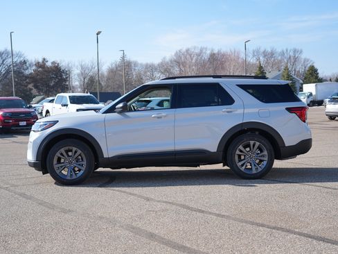 New 2026 Ford Explorer Active w/ Active Comfort Package image 7