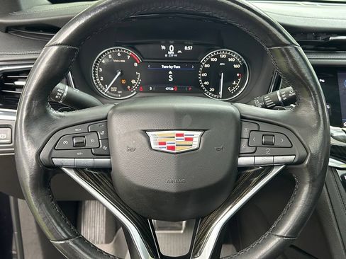 Used 2021 Cadillac XT6 Premium Luxury FWD image 21