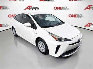 Certified 2019 Toyota Prius LE w/ Preferred Accessory Package video 1