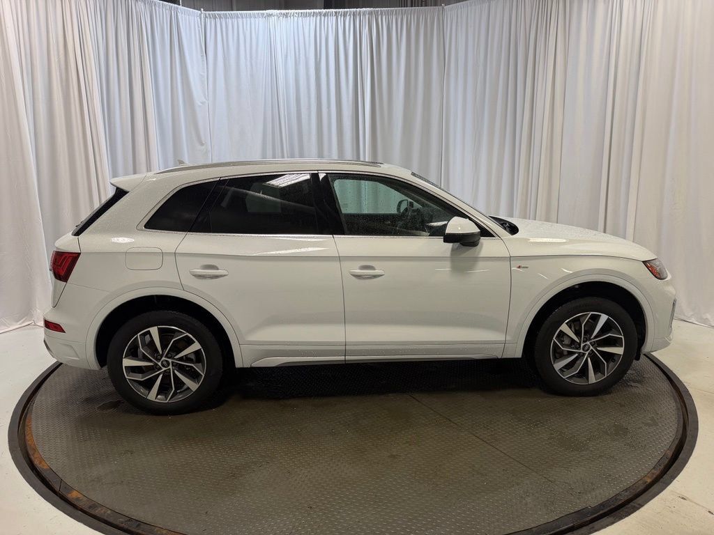 Certified 2023 Audi Q5 2.0T Premium Plus w/ Premium Plus Package AWD/4WD image 20
