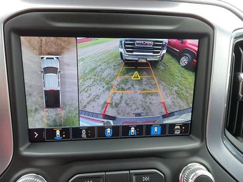 Used 2023 GMC Sierra 2500 SLT w/ SLT Premium Package AWD/4WD image 23
