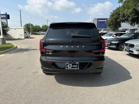 New 2025 Volvo EX90 Plus image 5