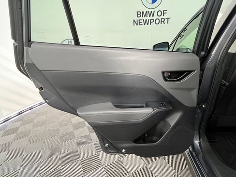 Used 2024 Subaru Crosstrek 2.0i Premium image 27