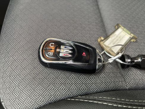 Used 2025 Buick Encore GX Preferred FWD image 21