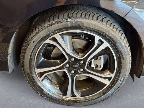 Used 2020 Ford Edge ST w/ Cold Weather Package AWD/4WD image 7
