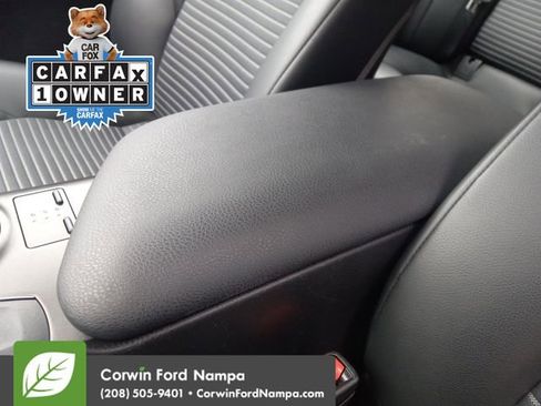 Used 2024 Toyota Camry SE FWD image 19
