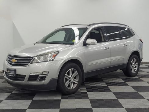 Used 2015 Chevrolet Traverse LT AWD/4WD image 3