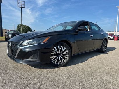 Used 2025 Nissan Altima 2.5 SV