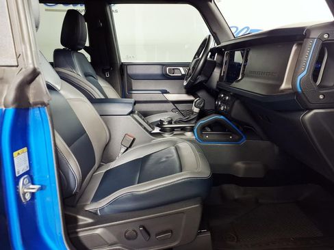 Used 2023 Ford Bronco Outer Banks AWD/4WD image 11
