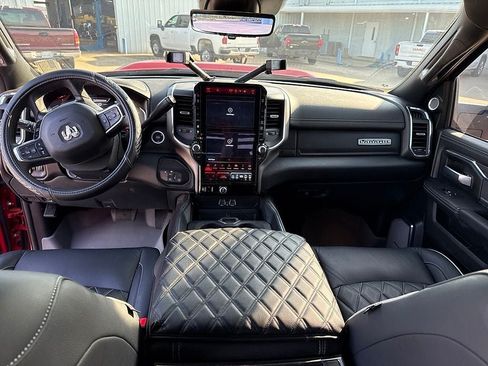 Used 2026 RAM 3500 Laramie AWD/4WD image 12
