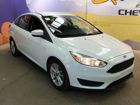 Used 2018 Ford Focus SE image 4