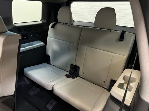 Used 2025 Hyundai Santa Fe Limited image 27