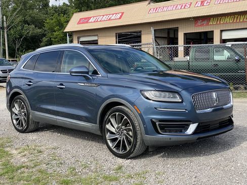 Used 2019 Lincoln Nautilus Reserve w/ Ultimate Package FWD image 2