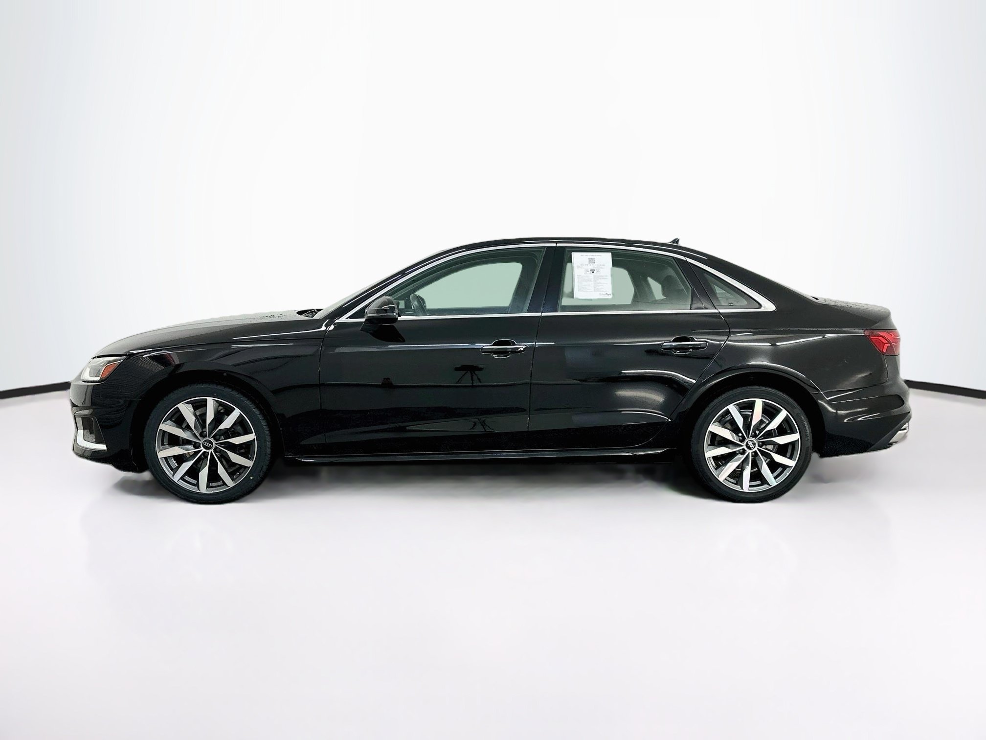 Used 2023 Audi A4 2.0T Premium w/ Convenience Package AWD/4WD image 4