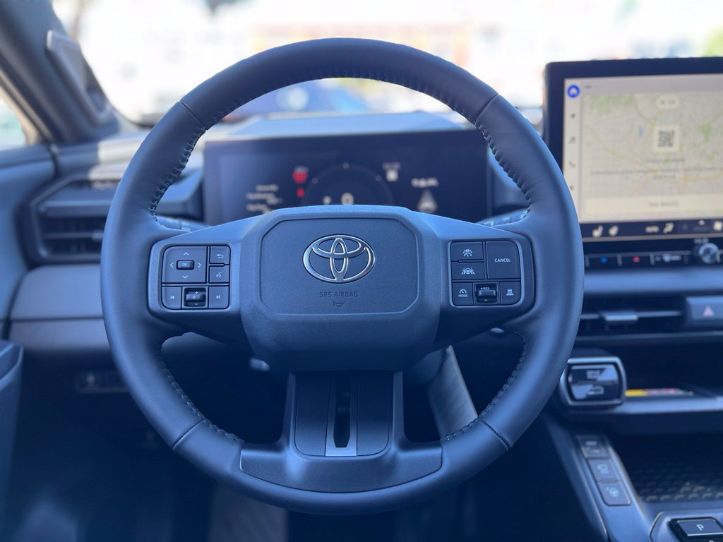 New 2026 Toyota RAV4 XSE w/ Panoramic Sun Roof Package AWD/4WD image 31
