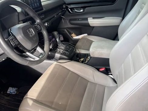 Used 2023 Honda CR-V EX-L image 3