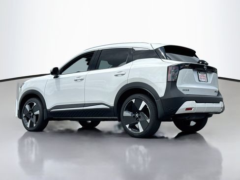 Certified 2025 Nissan Kicks SR AWD/4WD image 5