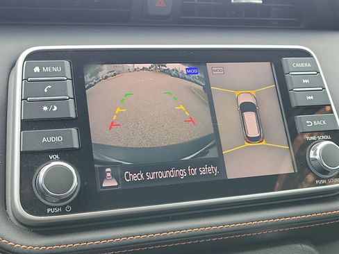 Used 2019 Nissan Kicks SR w/ SR Premium Package FWD image 28