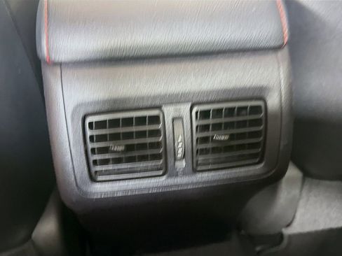 Used 2015 Toyota Camry XSE image 24