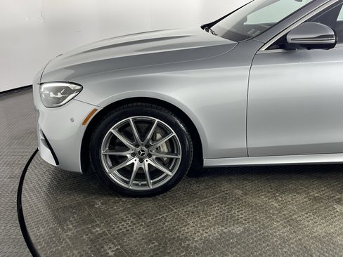 Used 2023 Mercedes-Benz E 450 4MATIC Sedan image 4