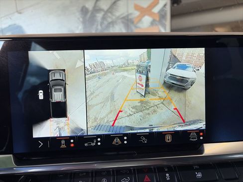 Used 2025 Chevrolet Silverado 1500 LTZ w/ LTZ Premium Package image 8