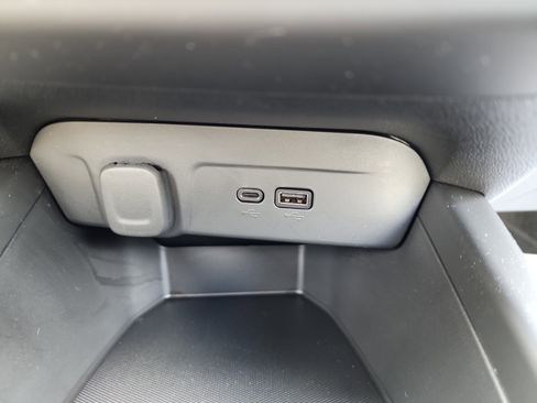 Certified 2024 Chevrolet Trax RS image 13