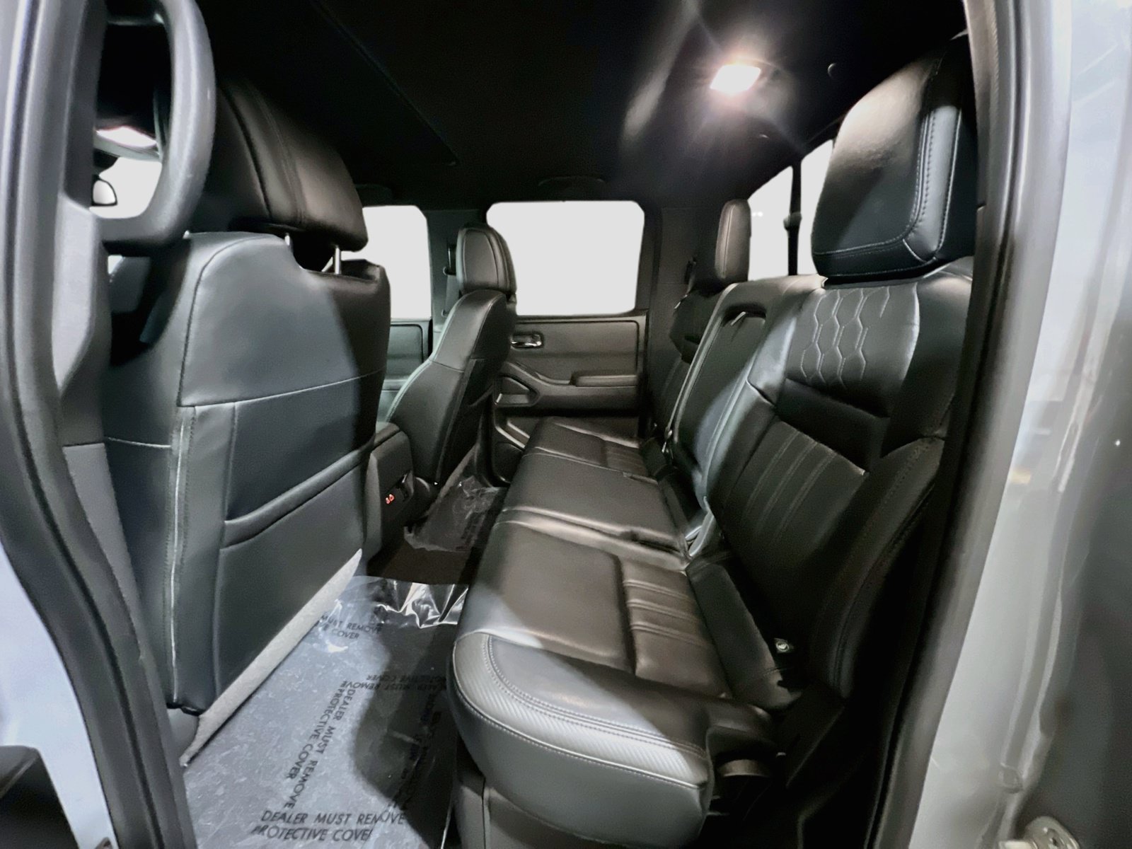 Used 2022 Nissan Frontier Pro-X w/ Pro-X Premium Package RWD image 19