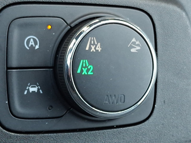 Used 2022 Chevrolet Traverse LT AWD/4WD image 25