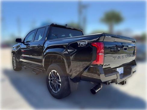 Used 2024 Toyota Tacoma TRD Sport AWD/4WD image 7