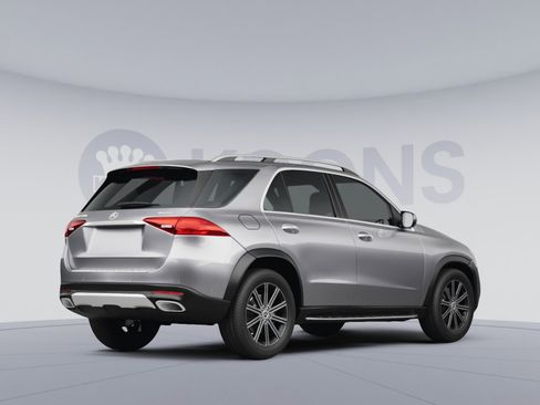 New 2026 Mercedes-Benz GLE 450e 4MATIC image 4