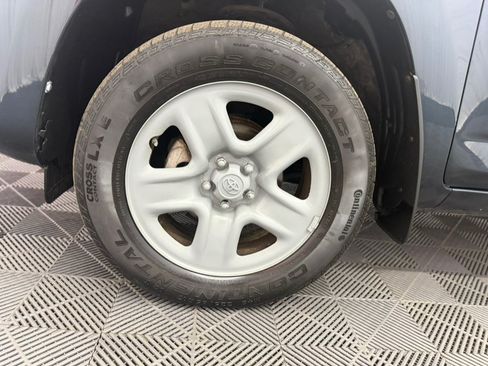 Used 2012 Toyota RAV4 4WD w/ Value Pkg image 21