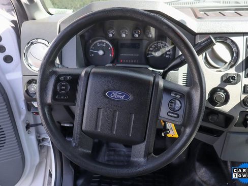 Used 2016 Ford F550 4x4 Crew Cab Super Duty image 20