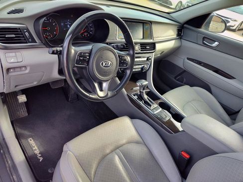 Used 2018 Kia Optima EX image 16