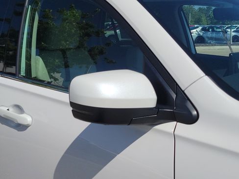 New 2026 Honda Pilot Touring image 9